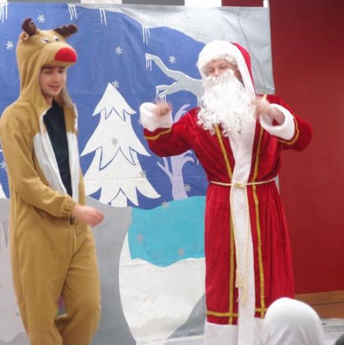 Snow Queen visits St Saviour's
